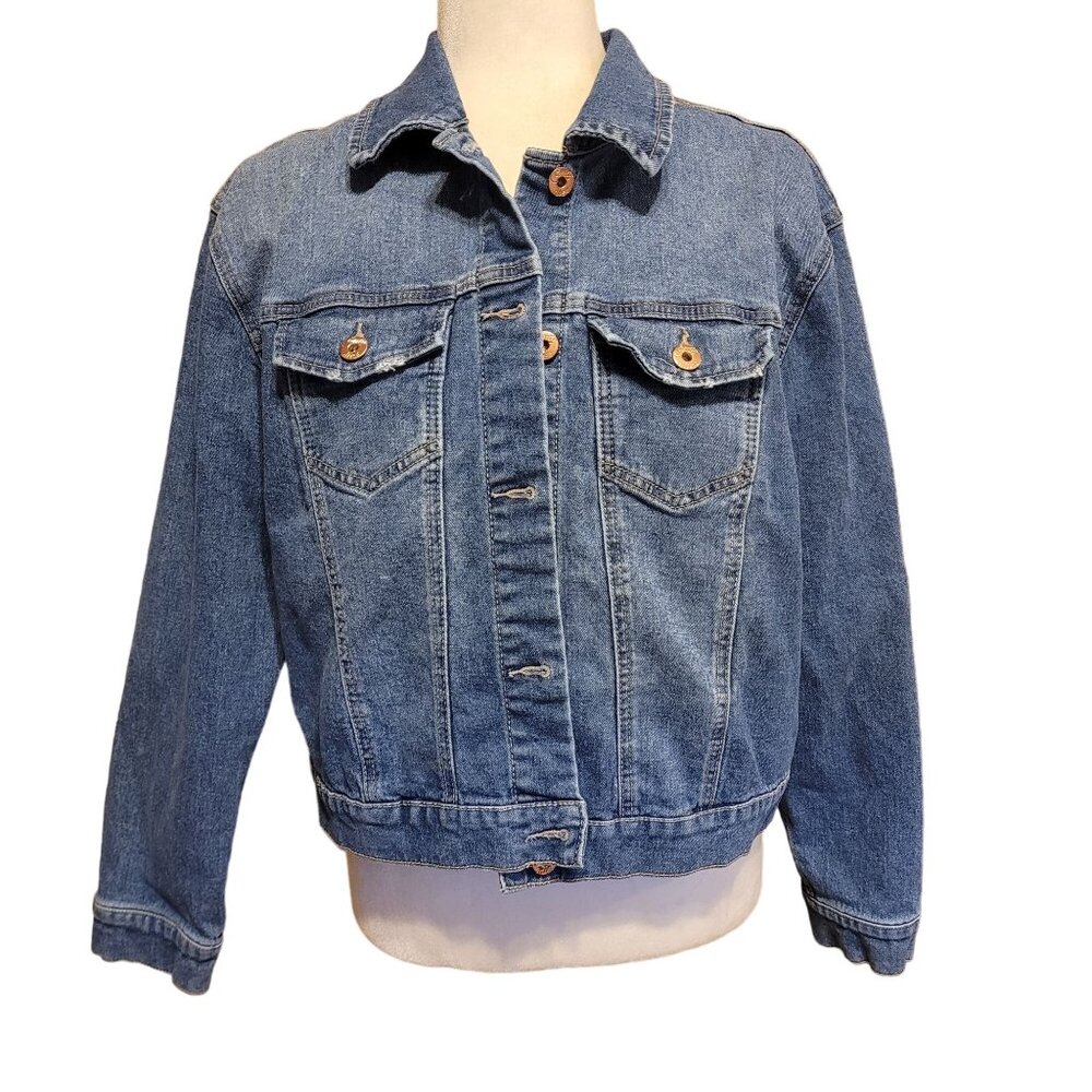 Candies Women's Size Large Light Wash Denim Jacket Button Up Double Front Pocket